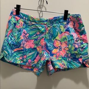 Becah shorts elastic waist